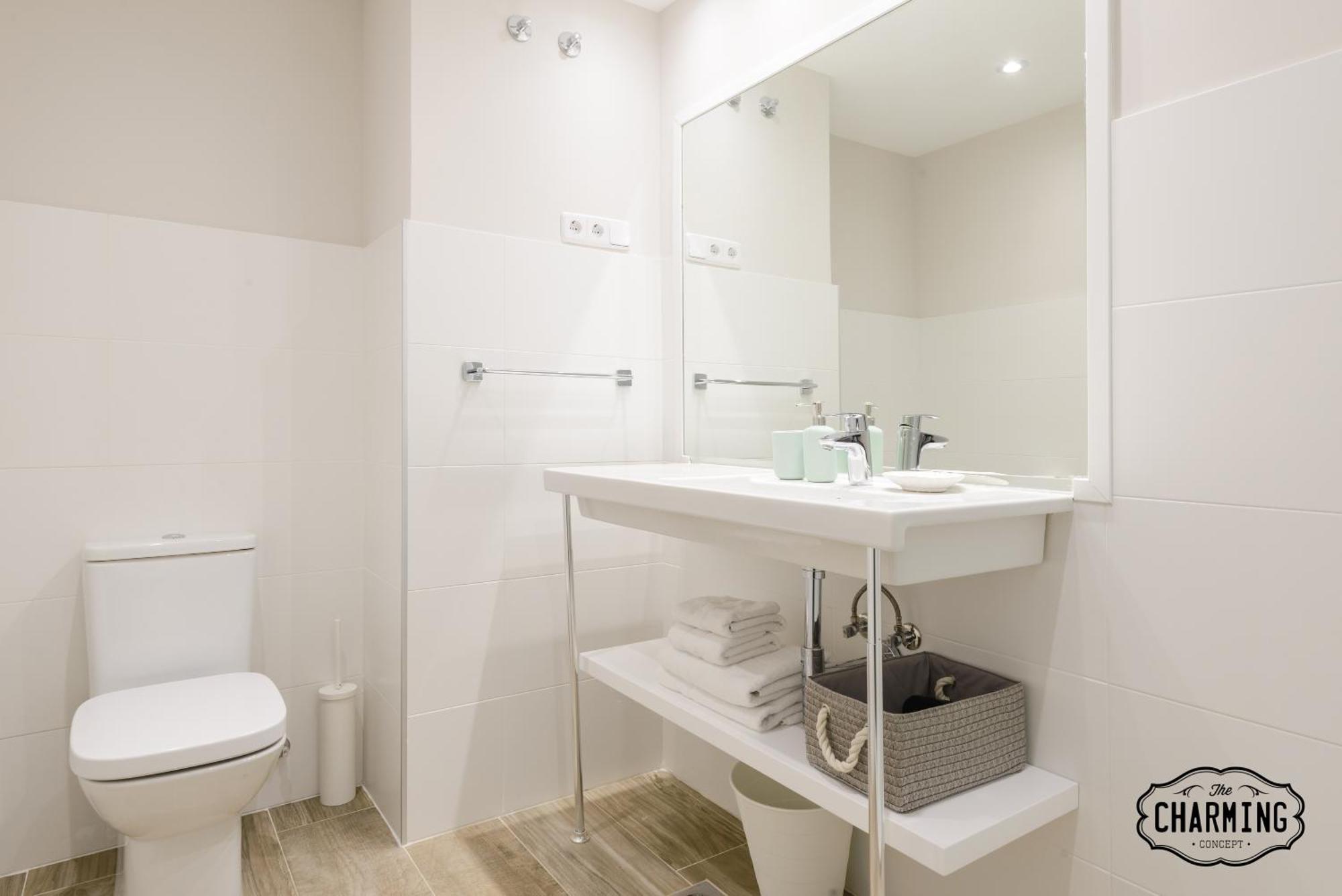 Charming Eurobuilding 2 Terrace Exclusive - Plaza De Parking Apartment Мадрид Екстериор снимка