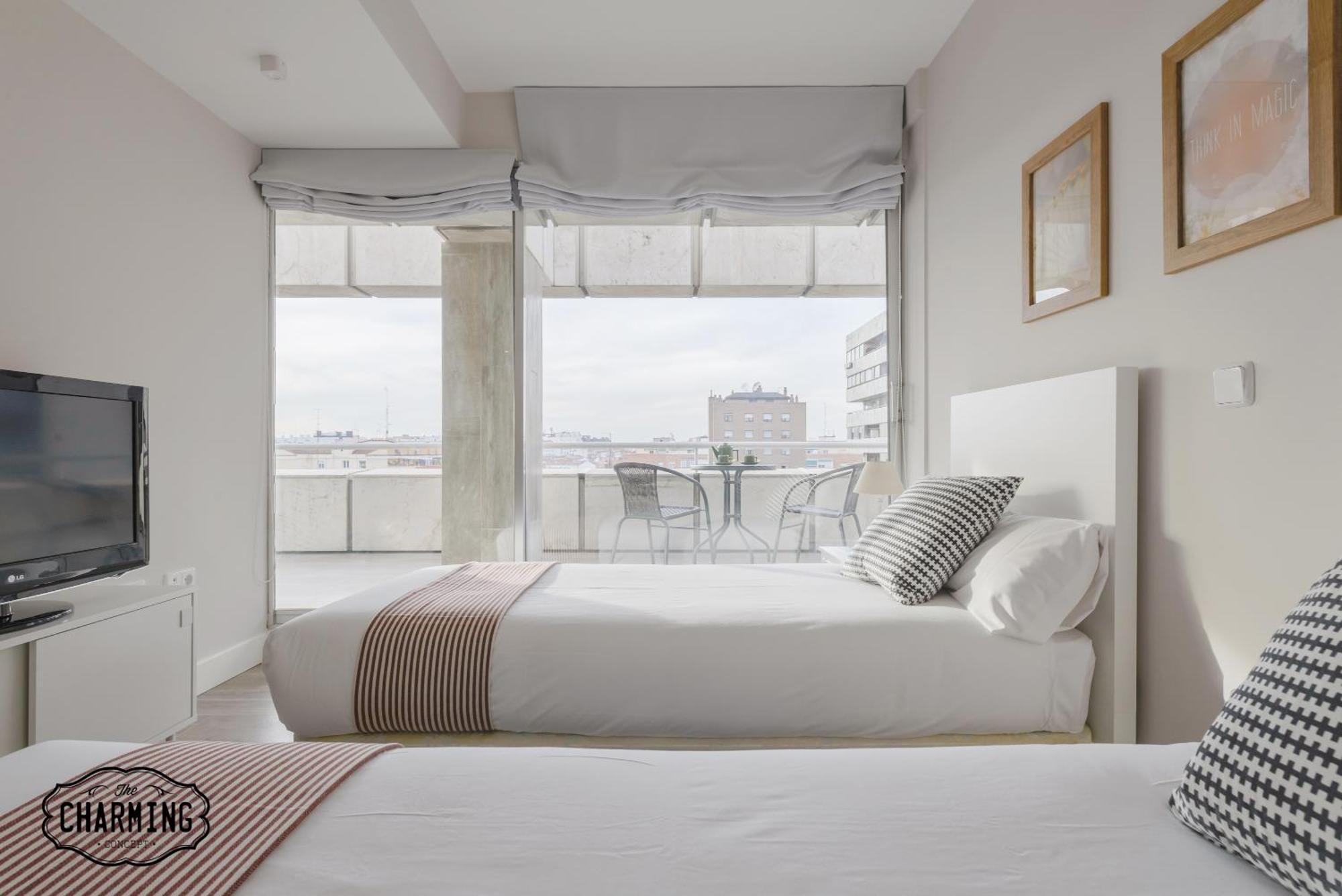 Charming Eurobuilding 2 Terrace Exclusive - Plaza De Parking Apartment Мадрид Екстериор снимка